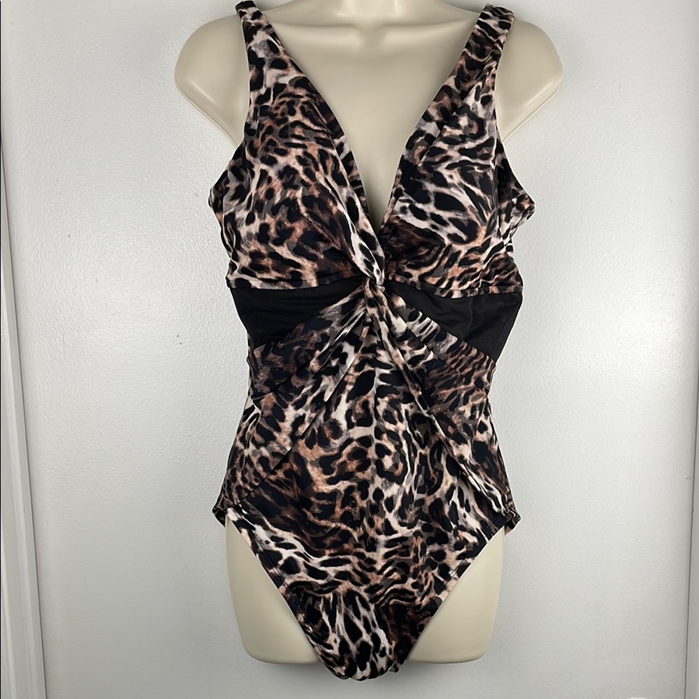 NWOT MiracleSuit Leopard Print One Piece Swimsuit ladies size 14 animal print